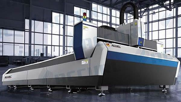 ماكينة CNC للقطع بألياف الليزر 1000W IPG 